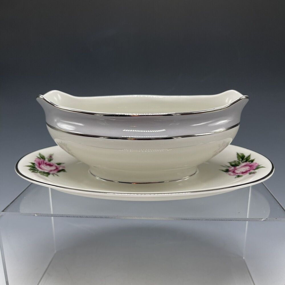 Royal Jackson Gravy Boat Sauce Vogue Ceramic‎ Rose Silver Attached Plate